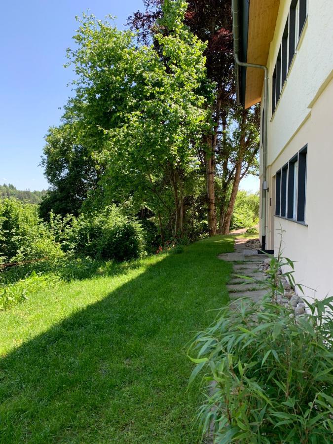 Moderne Wohnung Im Gruenen Mit Privatem Garten Донауешинген Екстер'єр фото